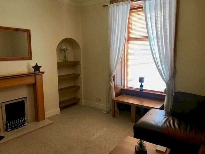 1 Bedroom Flat To Rent In Esslemont Avenue, City Centre, Aberdeen, AB25