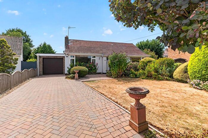 2 Bedroom Bungalow For Sale In Fairfield Close, Langham, Oakham, LE15