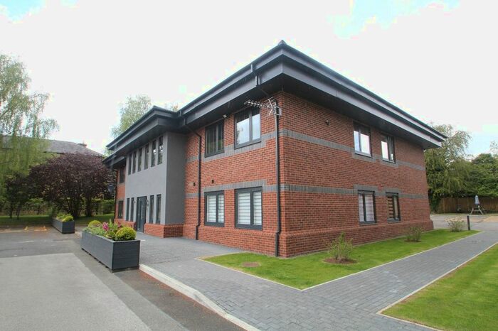 2 Bedroom Flat To Rent In Walkers Court, Wetherby, West Yorkshire, Uk, LS22