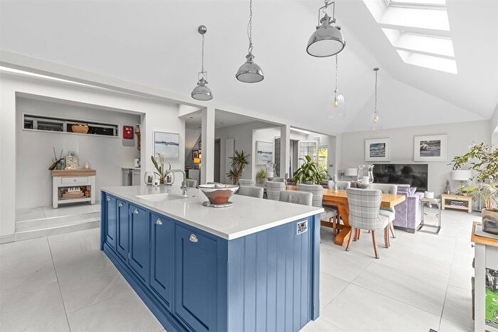 5 Bedroom Detached House For Sale In Hamilton Road, High Wycombe, HP13