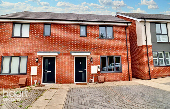3 Bedroom Semi-Detached House For Sale In Old Saffron Lane, Leicester, LE2