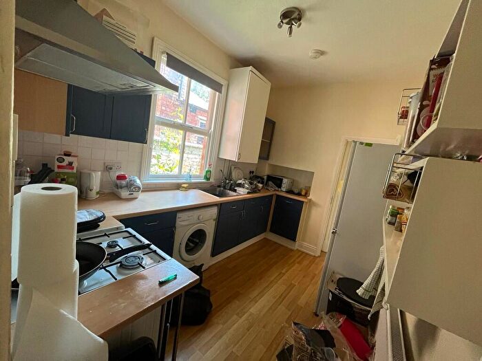4 Bedroom Terraced House To Rent In Beaconsfield Road, Leicester, LE3