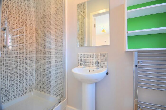 3 Bedroom Terraced House To Rent In Amersham Park Road, Salford, M6