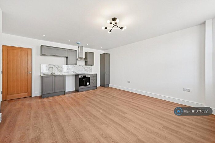 2 Bedroom Flat To Rent In Hythe St, Dartford, DA1