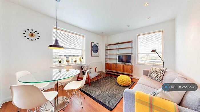 1 Bedroom Flat To Rent In Burbage House, London, N1