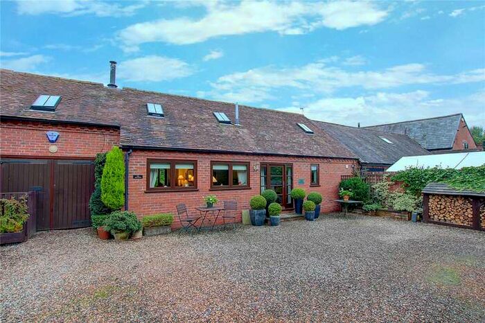 3 Bedroom Semi-Detached House For Sale In Swan Lane, Upton Warren, Bromsgrove, Worcestershire, B61