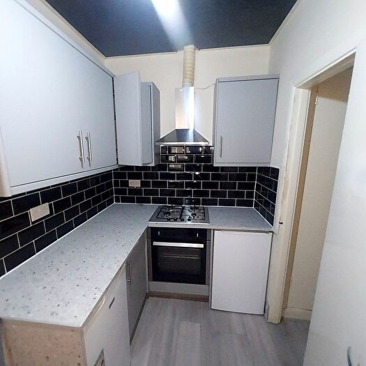 Studio To Rent In Morton Gardens, Wallington, SM6