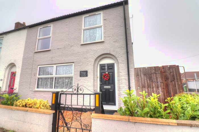3 Bedroom Cottage For Sale In Main Road, Terrington St John, PE14