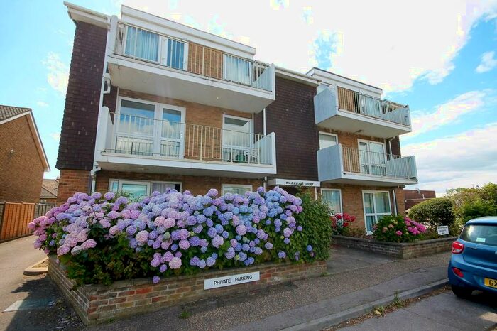 1 Bedroom Flat To Rent In Chester Avenue, Lancing, BN15