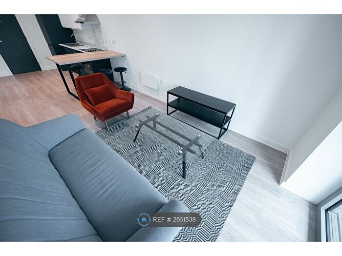 1 Bedroom Flat To Rent In New Kings Head Yard, Salford, M3