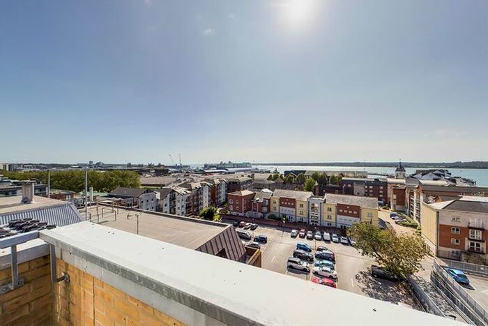 2 Bedroom Flat For Sale In Telephone House, High Street, Southampton, SO14