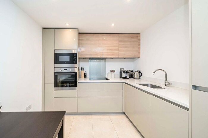 1 Bedroom Flat To Rent In All Saints Road, London, W3