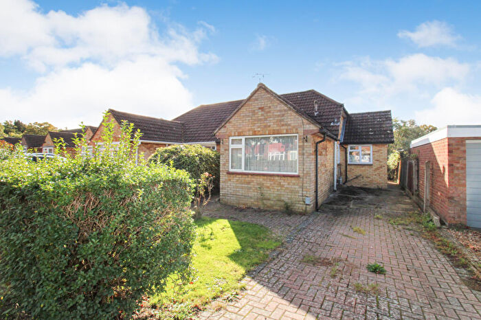 2 Bedroom Semi Detached House For Sale In Glebe Road, Farnborough, GU14