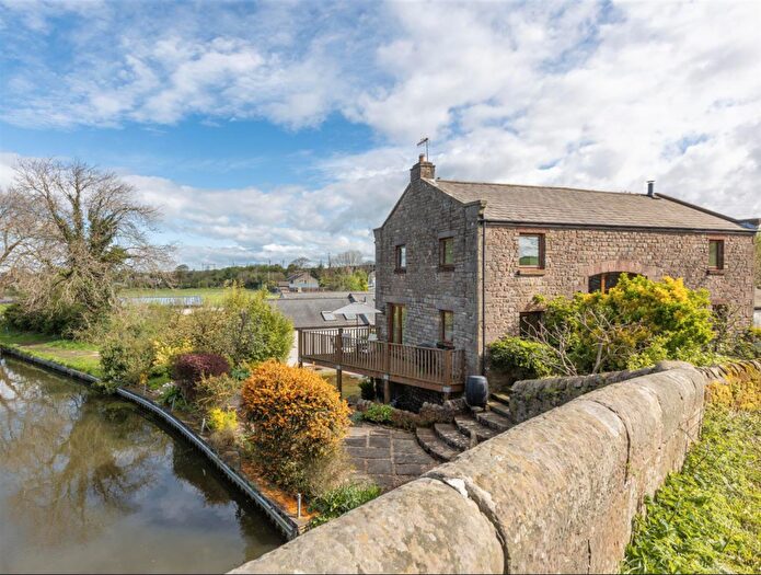 4 Bedroom Barn Conversion For Sale In Galgate, Lancaster, LA2