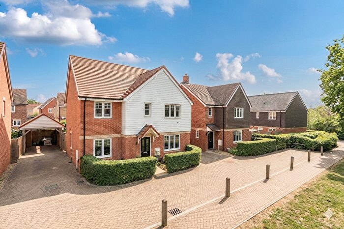 5 Bedroom Detached House For Sale In Blenheim Place, Headcorn, TN27