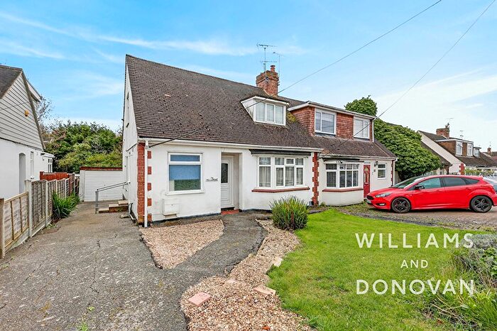 3 Bedroom Chalet For Sale In Thundersley Park Road, South Benfleet, SS7