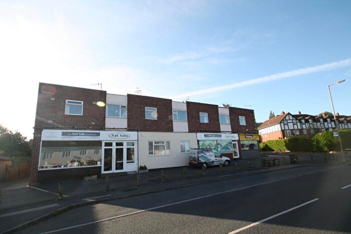 2 Bedroom Flat To Rent In Valley Drive, Ilkley, West Yorkshire, Uk, LS29