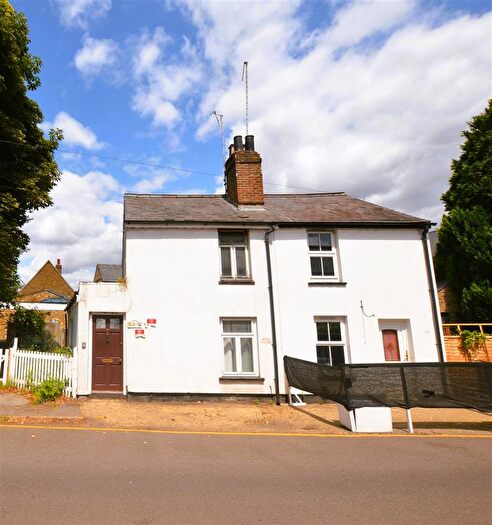 2 Bedroom Semi-Detached House For Sale In Bury Lane, Rickmansworth, WD3