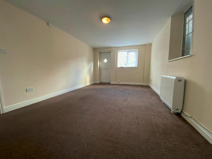 1 Bedroom Bungalow To Rent In Londesborough Road, Market Weighton, York, YO43