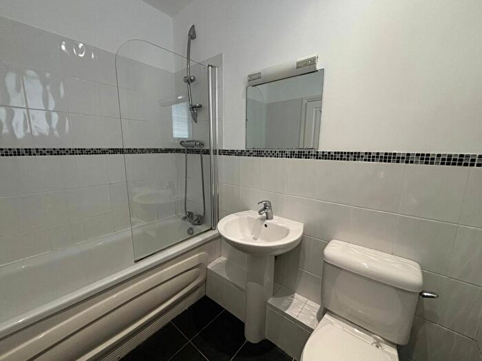 2 Bedroom Apartment To Rent In Portland Street, Regent House, CV32