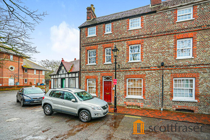 2 Bedroom Apartment To Rent In Old Station Yard, Abingdon, OX14