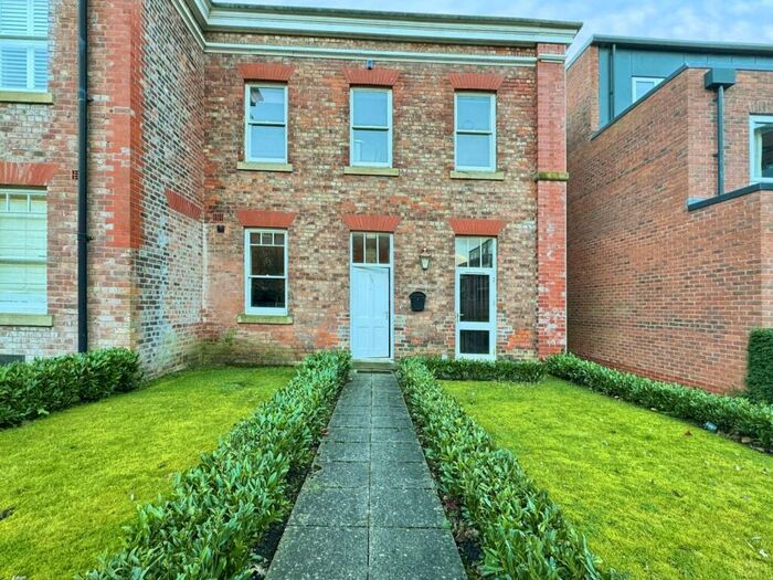 3 Bedroom Terraced House To Rent In Houseman Crescent, Didsbury, Manchester, M20