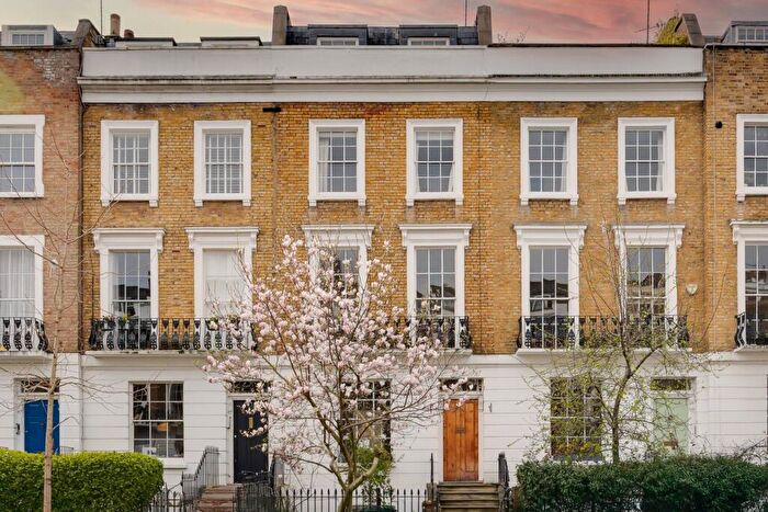 6 Bedroom Terraced House For Sale In Albert Street, Camden, NW1