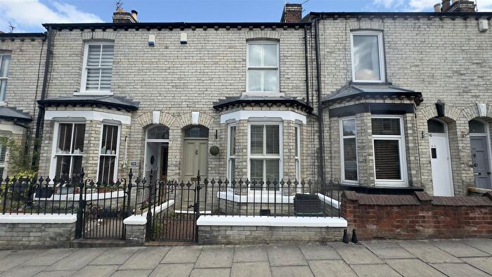 3 Bedroom Terraced House To Rent In Russell Street, York, YO23