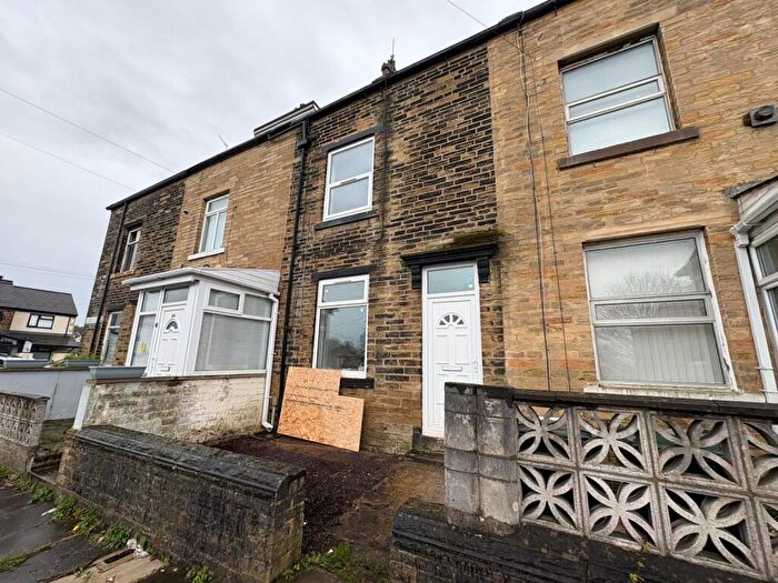 4 Bedroom Terraced House To Rent In Federation Street, Bradford, BD5