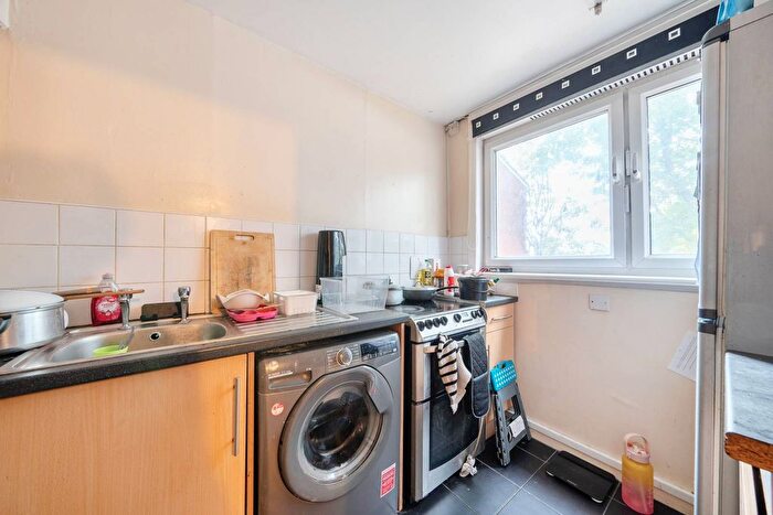 1 Bedroom Flat For Sale In Hevelius Close, Greenwich, London, SE10