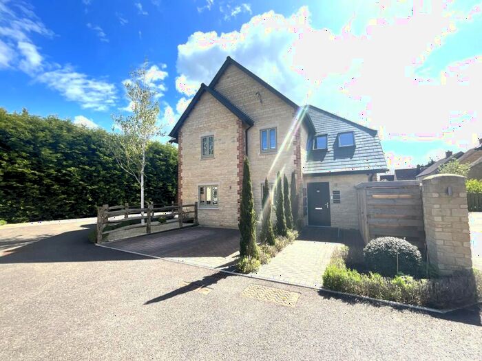 2 Bedroom Apartment To Rent In Oxford Close, Kingston Bagpuize, Abingdon, Oxfordshire, OX13