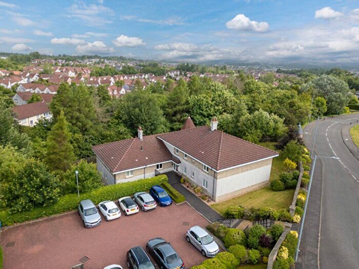 2 Bedroom Apartment For Sale In Traquair Gardens, Newton Mearns, G77