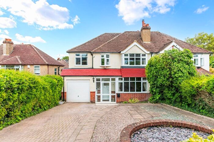 4 Bedroom Semi Detached House For Sale In The Oval, Banstead, SM7