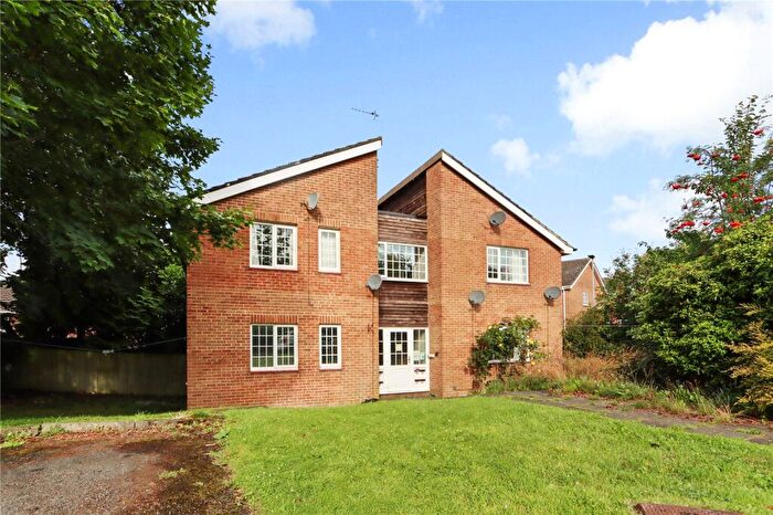 1 Bedroom Flat For Sale In Mollyfair Close, Crawcrook, Ryton, Tyne And Wear, NE40