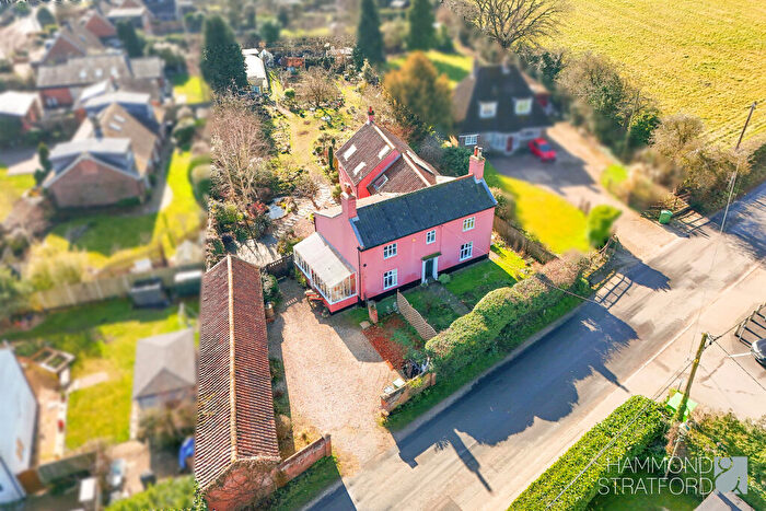 6 Bedroom Detached House For Sale In School Lane, Little Melton, NR9