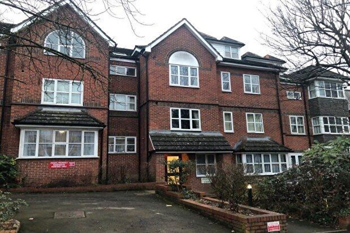 1 Bedroom Flat To Rent In Cedar Road, Sutton, SM2