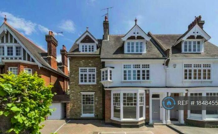 1 Bedroom Flat To Rent In Park Lane, London, CR0