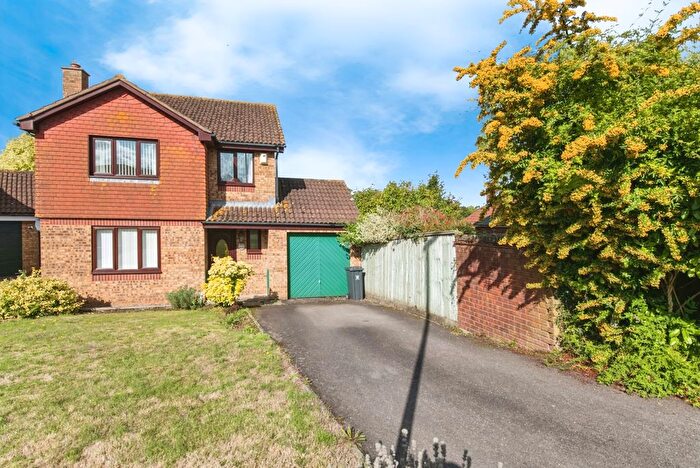 4 Bedroom Detached House For Sale In Cypress Close, Honiton, Devon, EX14