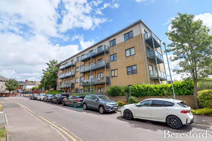 1 Bedroom Apartment For Sale In Rollason Way, Brentwood, CM14