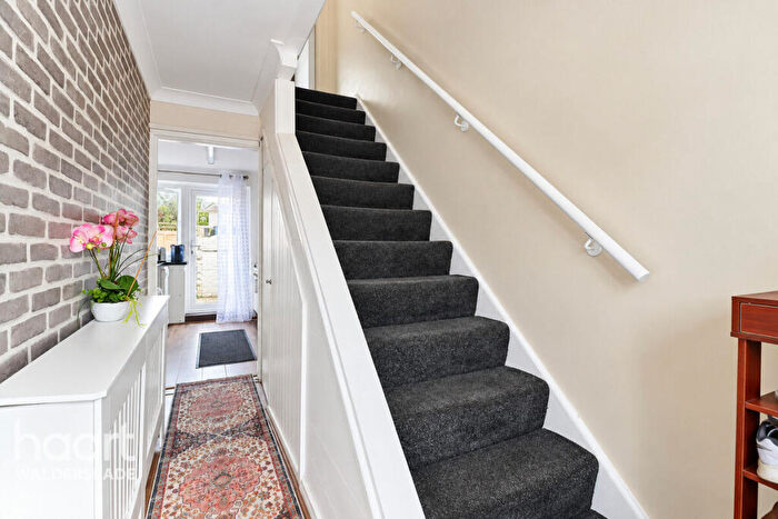 3 Bedroom Terraced House For Sale In Solomon Road, Gillingham, ME8