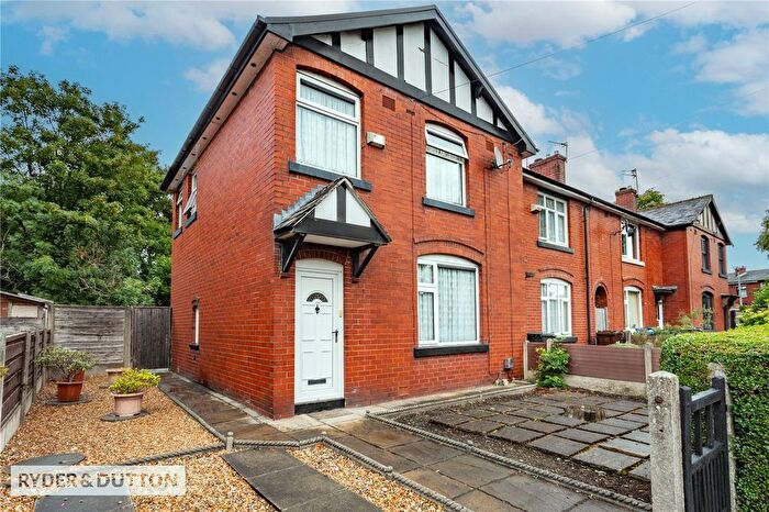 3 Bedroom End Terrace House For Sale In Avondale Avenue, Bury, Greater Manchester, BL9