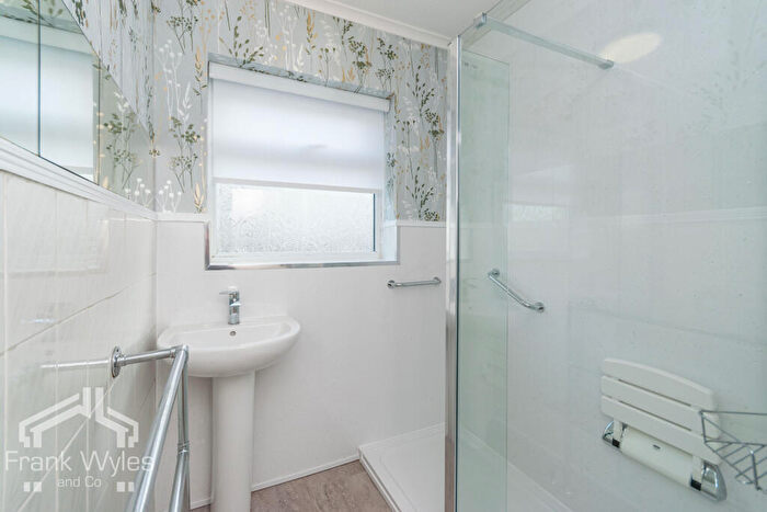 4 Bedroom Detached House For Sale In Blackpool Road North, Lytham St. Annes, Lancashire, FY8