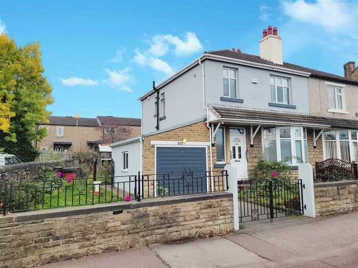 3 Bedroom Semi-Detached House To Rent In Bradford Road, Fartown, Huddersfield, HD2