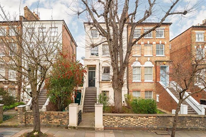 1 Bedroom Maisonette For Sale In Freegrove Road, Hillmarton Conservation Area, N7