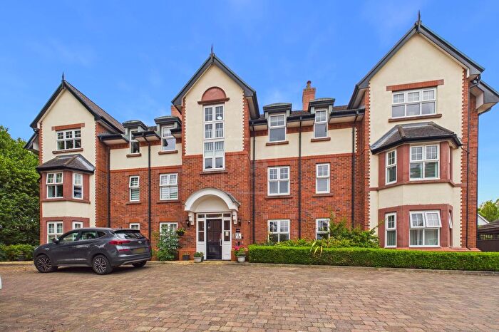 3 Bedroom Flat For Sale In Birchdale Road, Appleton, WA4