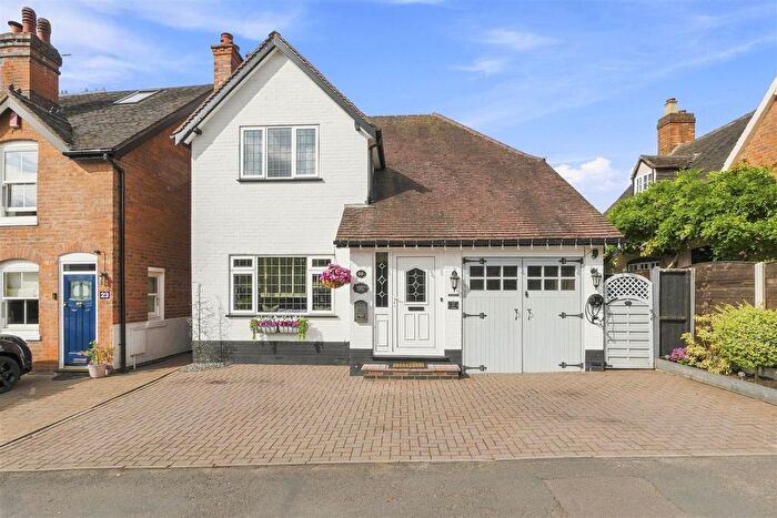 3 Bedroom Detached House For Sale In Hill Village Road, Four Oaks, B75