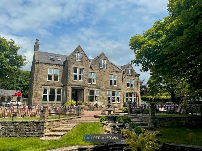 3 Bedroom Flat To Rent In Long House, Dobcross, Oldham, OL3