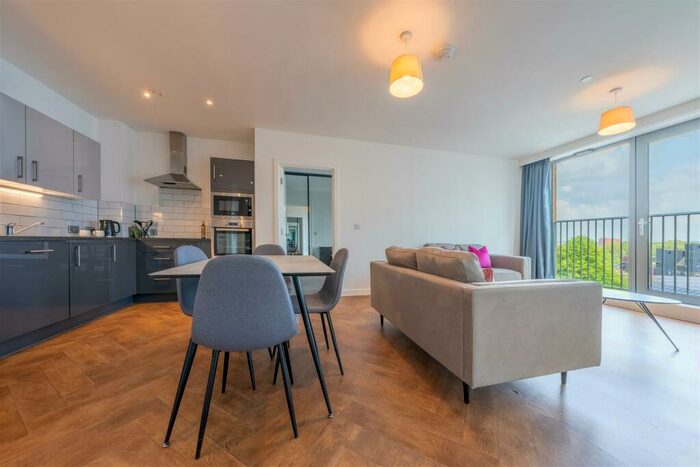 1 Bedroom Apartment To Rent In Broadside, Oldham Road, Manchester, M4