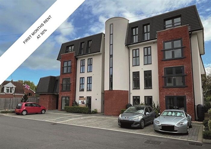 2 Bedroom Flat To Rent In Victoria Street, Burnham-On-Sea, TA8