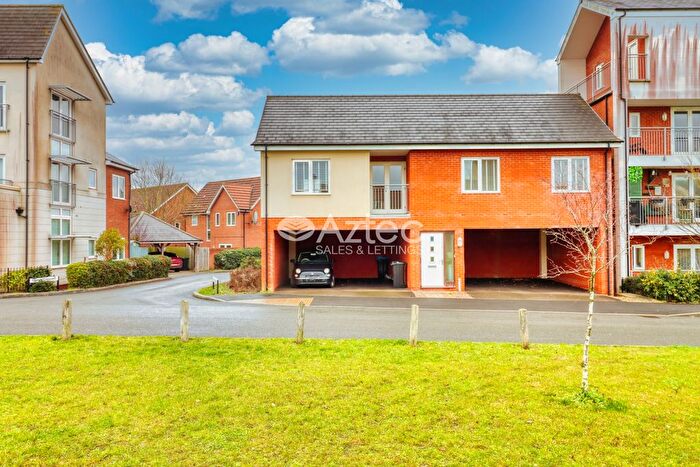 2 Bedroom Flat To Rent In Sinatra Drive, Oxley Park, Milton Keynes, Buckinghamshire, MK4